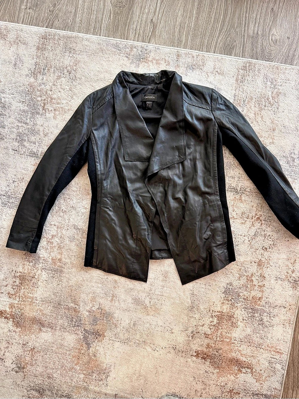 DANIER Leather Jacket | Black XS